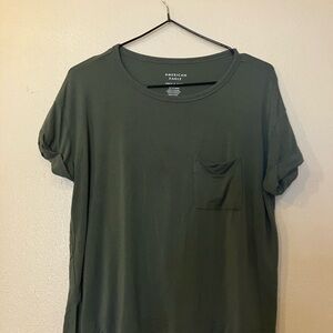 American Eagle Outfitters Olive Short Sleeve Tee